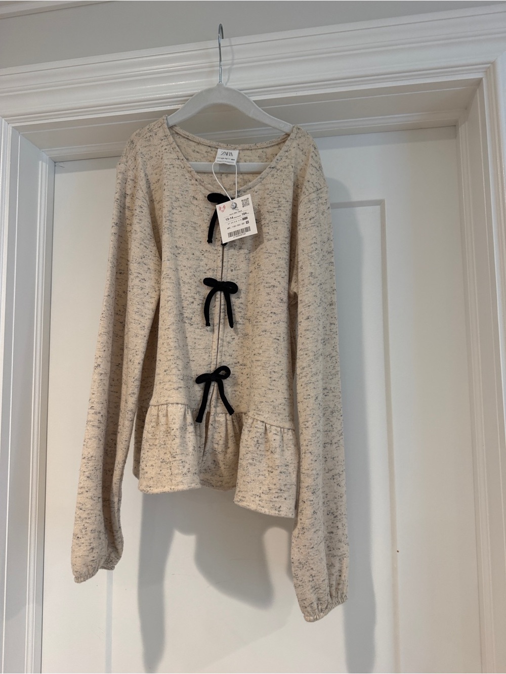 Zara Cream Speckled Knit sweater with Black Bow Accents